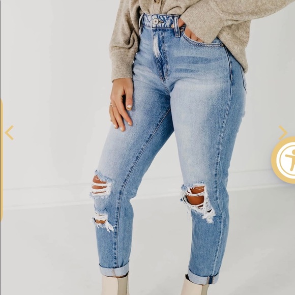 Kan Can 11" High Rise Mom Jean. These are brand new with tags still on them! - Picture 2 of 4